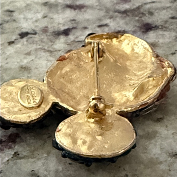 Vintage Disney by Wendy Gell Mickey Mouse rhinestone Disney Pin Brooch jewelry - Picture 11 of 16